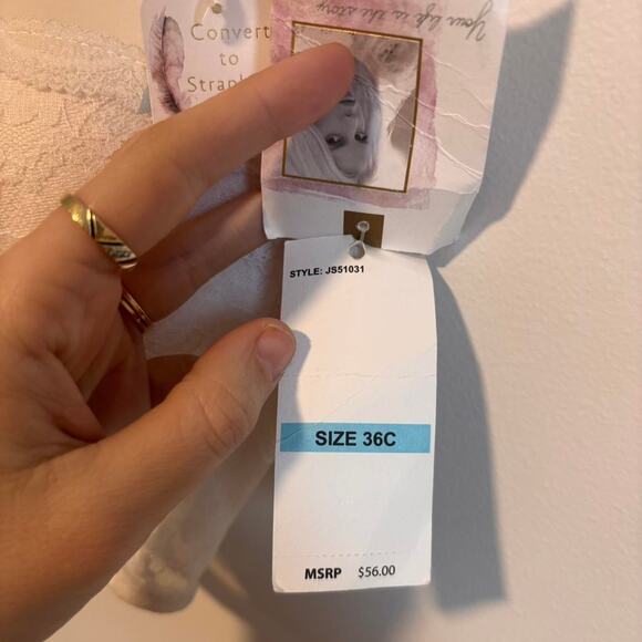 White lace bra 36c nwt - Picture 3 of 8